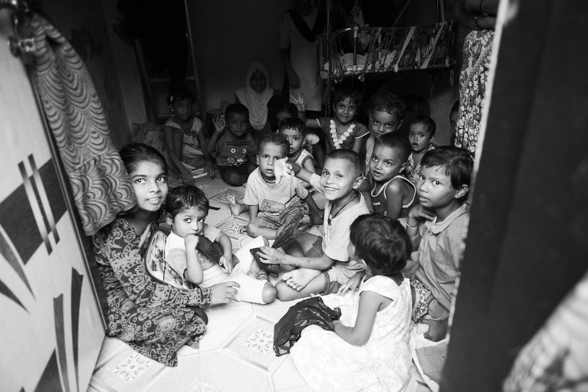 India — Enfants N&B